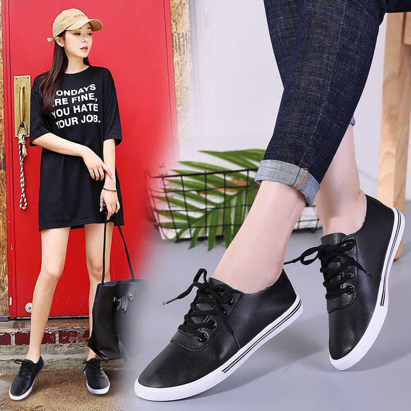 没想到!入秋以后，那些走在时尚前沿的女人都流行穿这样的女鞋