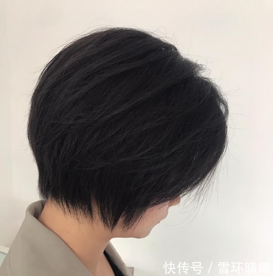 喜欢:越剪越流行发型21款,瘦脸时尚美美哒,喜欢吗