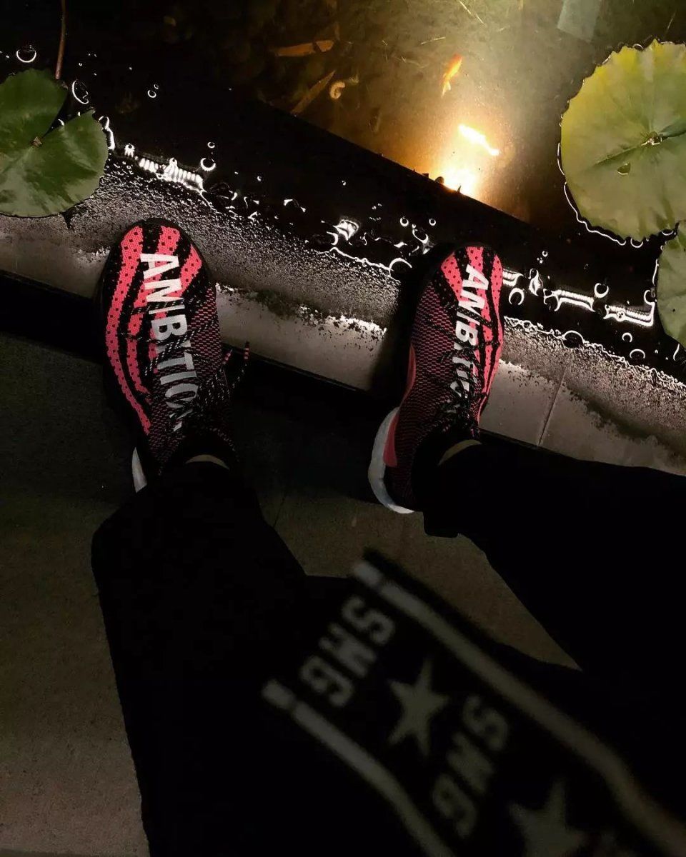 除了 Supreme 弹珠机还有什么?JJ 林俊杰近期上身潮物汇总