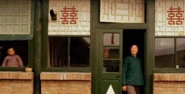  「麻花辫」5张70年代中国老照片：那时的女孩喜欢麻花辫，图2是