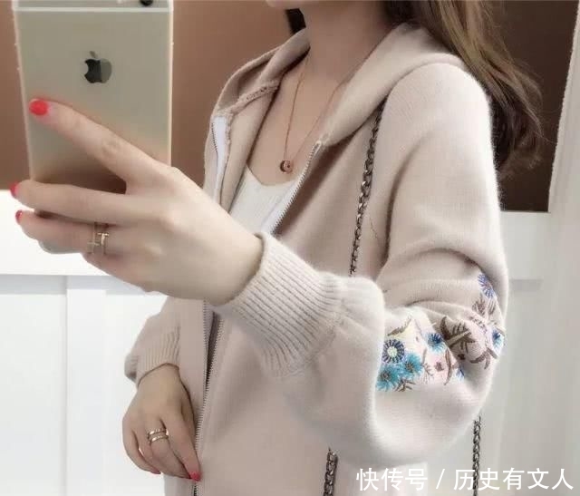 『气质』女人工资上四千,建议穿这“流苏装”,洋气嫩美,谁见都夸漂亮