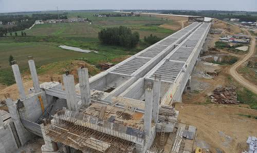 我国又一超级工程，规模比港珠澳大桥还大，美国：中国太疯狂了