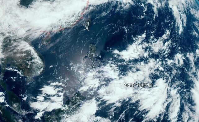 厄尔尼诺失踪了？04E热带低压又来了，每小时105公里巴里还在加强