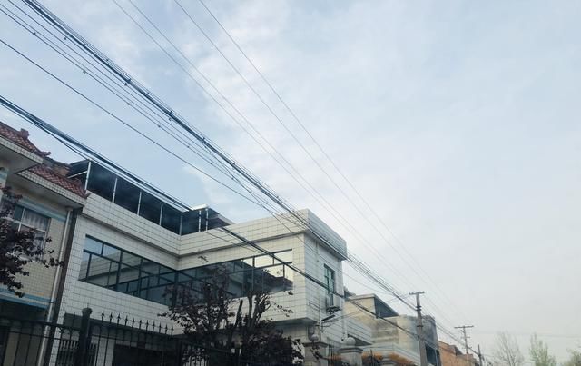  看吧：峒峪村是蓝田玉山地区最大而且最古老的村庄之一。来看看吧