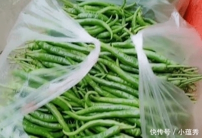 辣椒■夏天辣椒正便宜,这样“埋”起来,放半年都不成问题,冬天不用花高价买!