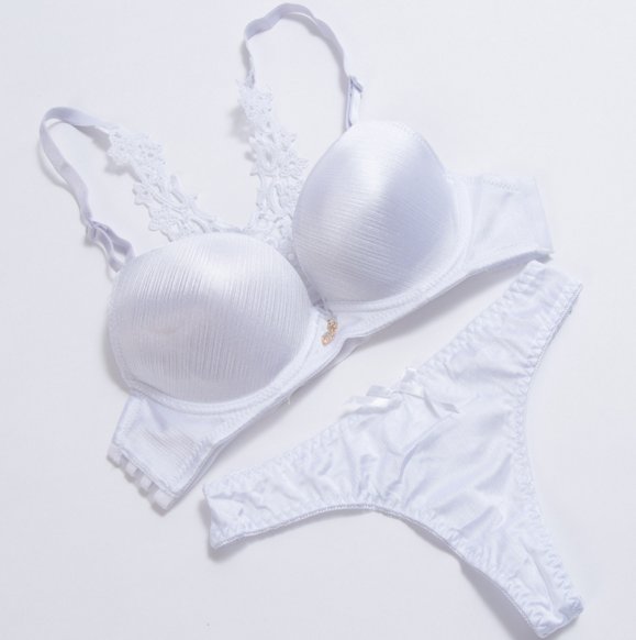 在家别戴传统文胸了!韩国女人都喜欢这样的穿法,让人脸红心跳