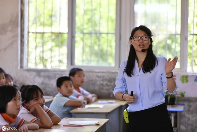 教师新政策，直聘高级教师，你看你可以吗？