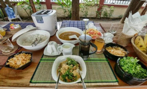 1千元人民币兑换22万多缅甸元，在当地能干啥？当地美女告诉你