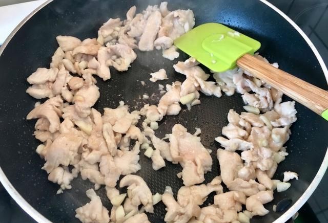 『西兰花』头发不好的人注意了!它是“天然亮发”美食,每周吃三次,发质好