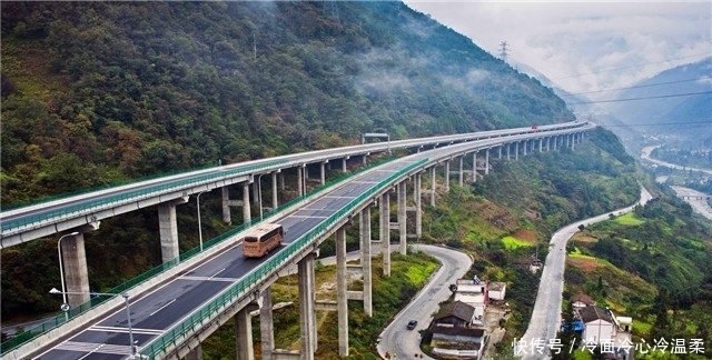  世界|中国这座大桥再创辉煌，以山体作为承重梁，给世界上了一课