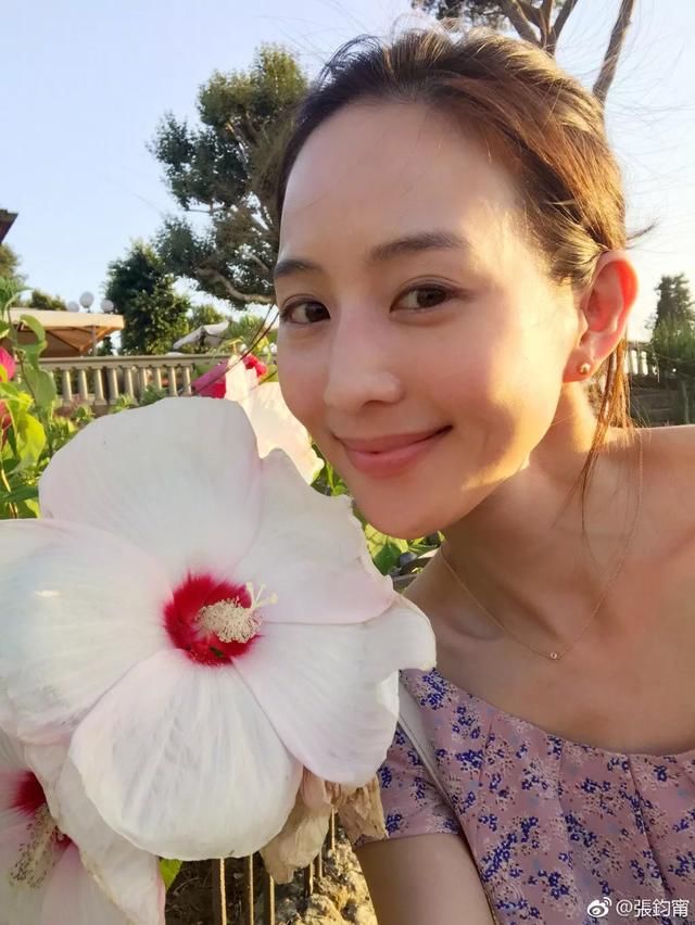 36岁的她是娱乐圈的一股清流 高颜值+高学历却很低调 这般岁月静