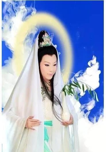 多版本观音,左大玢最经典,李玉刚太雷人