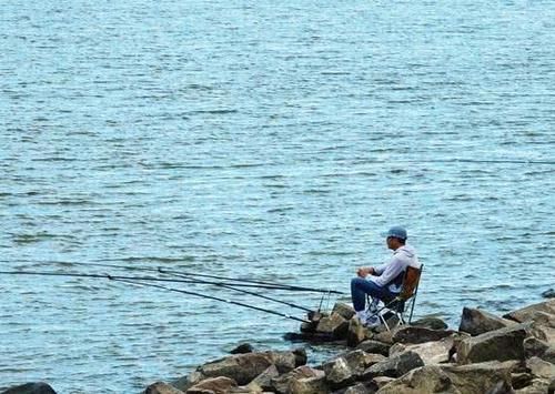 中国最“幸福”的小镇，下午三点就开始睡觉了，全镇仅一户人