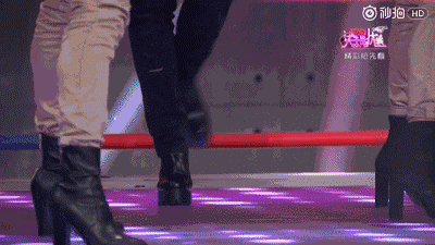 鹿晗：穿高跟鞋了，陈伟霆：也穿高跟鞋了，罗志祥：那我算什么？