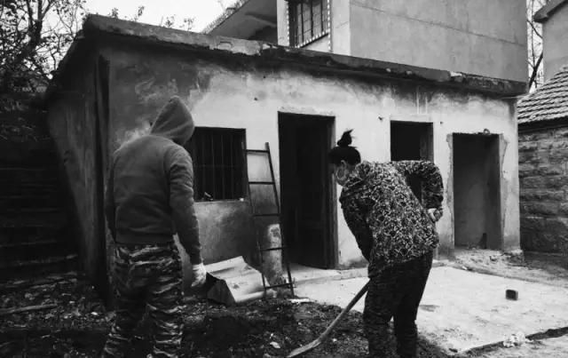  荒废■这家人只花1万，改了套荒废10年的老宅！看完后，我想回农