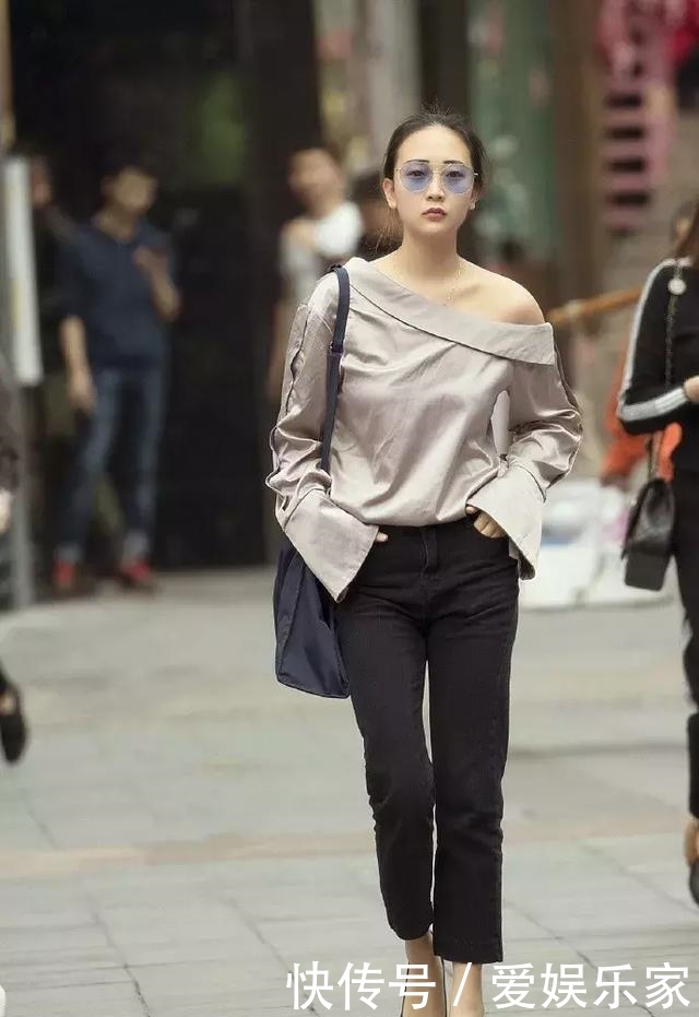  『搭配上』女性想要变得气质迷人, 一双高跟鞋是你不能缺少的