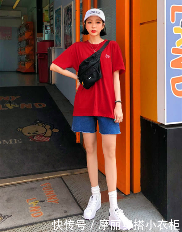 小个子pick这些T恤搭配短裤，秀出大长腿，心动了吗？