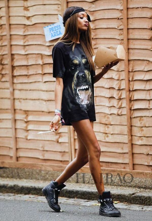 黑色T恤的百搭性超乎你想象！