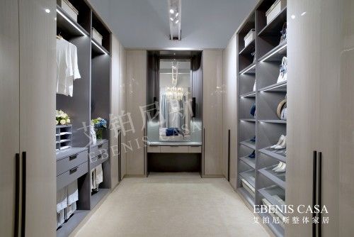 艾在未来艾铂尼斯惊艳亮相2018上海家博会