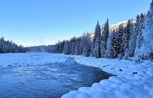 冬日，一定要去往西北，读懂喀纳斯才有的雪季浪漫