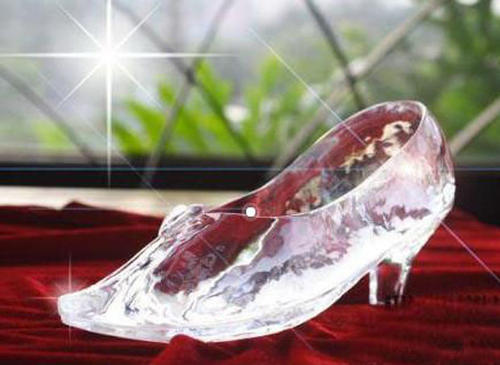 5双最“奇特”的高跟鞋:第一个防狼专用,第三个“丑到没朋友”