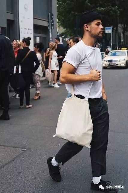 简约个性风混搭黑白灰，一起当个无色系质感型男！