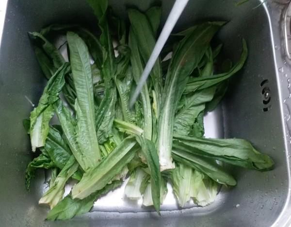  『皮肤』“天然褪黑素”终被找到，50岁姑姑不长斑皮肤好，就是经常吃它