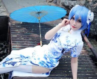  [绅士]看哭了无数老绅士，旗袍Coser露的原来都是“假腿”