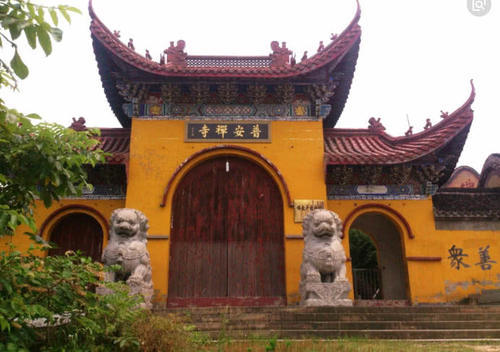 在中国有这样的一座寺庙，因“主持”颜值高而出名，你去过吗？