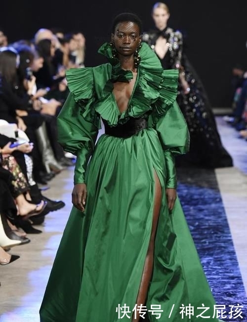 【蝴蝶结】Elie Saab 2020年秋冬系列 清新波点时尚穿出最美高级感