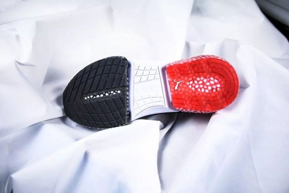 你想都想不到的新缓震科技被 PUMA 做出来了!绝对够颠覆!