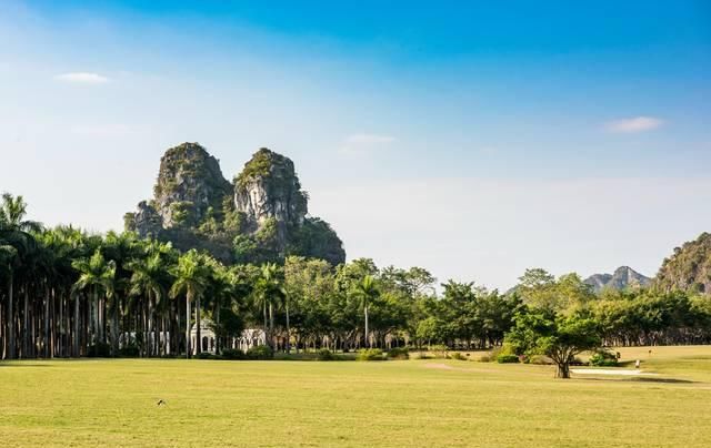 广西有个被人遗忘的画里天堂,就在南宁,峰林奇观让人流连忘返!