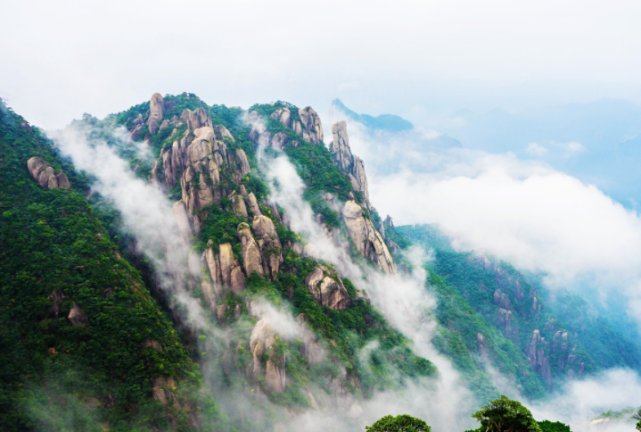 江西这座高铁枢纽城市，它的高铁数量超过南昌，它将是匹黑马