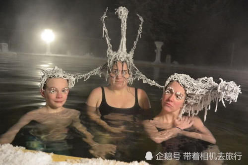  冰冻■加拿大有个“头发冰冻大赛”：泡温泉时“做个头”，还有钱拿
