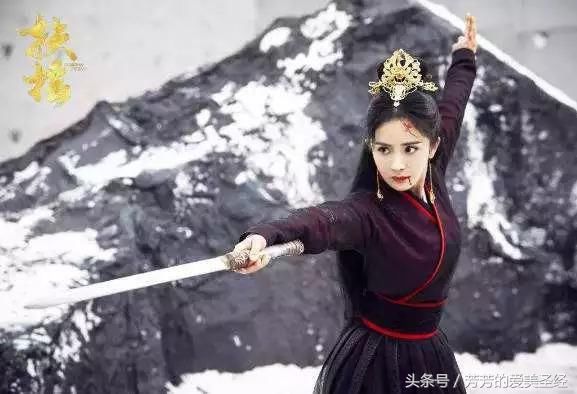 电视剧里那些黑化的形象，演技不够在妆容凑