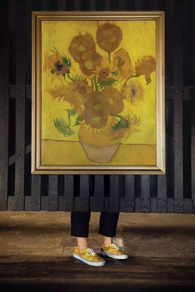 不仅吸金还吸睛!近期街头最 “炸” 的鞋就是这双了!