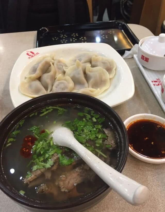 『霍乱时期』20年以前的外卖送餐长哪些?