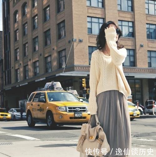  『打造』初春毛衣日常穿搭指南在这里，为你打造春天最有格调的出街示范！