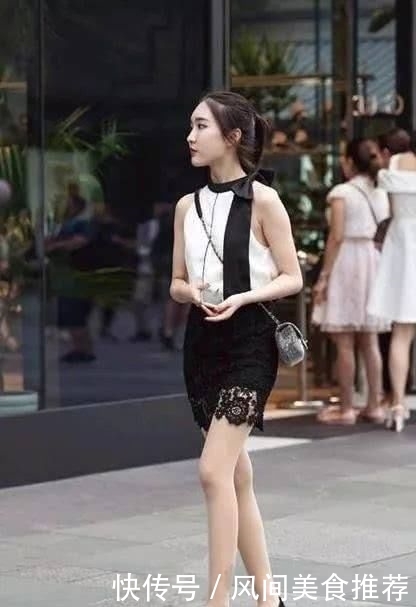  [美女]亭亭玉立的美女，一件灰色上衣配白色长裤，运动活力气息