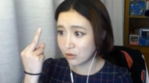 美女网红主播摊上事了，斗鱼回应：已处理，对违规错误言论零容忍