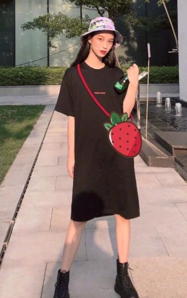  「初恋感」能让女生变精致的单品：“初恋裙”，只要搭配的好，分分钟美到炸