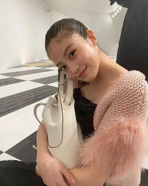 『化妆师』眉毛不会画?化妆师教你如何用3步骤画出好看的绒雾眉毛,快get