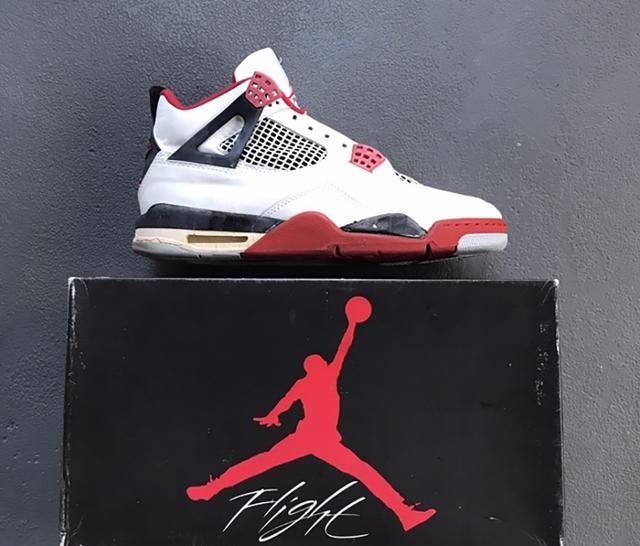  Air@Air Jordan 4'Fire Red'将于黑色星期五重返