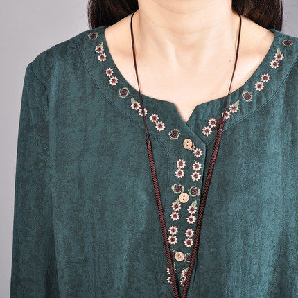 遇见“棉麻”薄秋裙，虽不华丽但舒适保暖，推荐60后穿，贼美