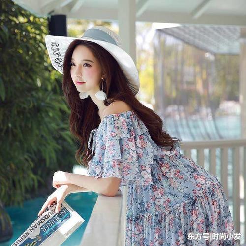 炎炎夏日，娇嫩柔美的连衣裙，散发迷人气息！