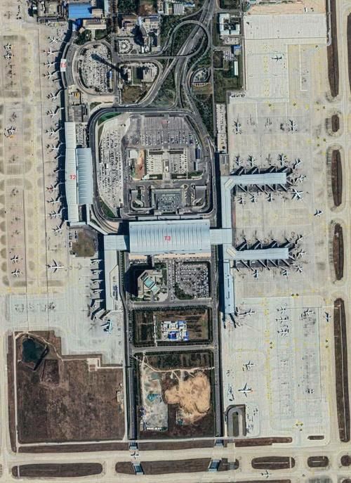  『西安』航拍西安咸阳国际机场，我国八大区域枢纽机场之一