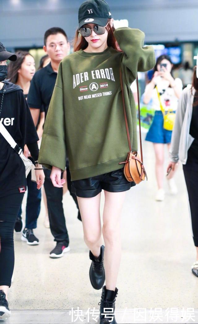 「奔四」奔四的女人别服老,学会这4套“减龄搭配”,让你从阿姨嫩回姐姐