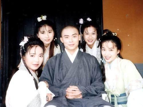 萧峰三兄弟的名字,竟隐藏着一组密码,只有四个