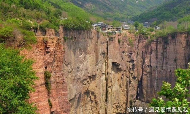 中国最奇怪的两座村庄：“一个在天上一个在地下”，还都在河南省