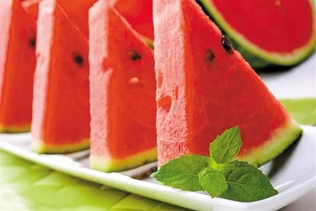 科普｜谣言粉碎机西瓜又红又甜，是注射了药物？